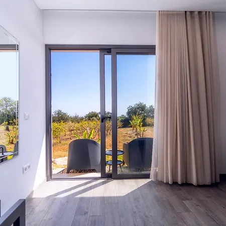 Mercedes Country house Faro